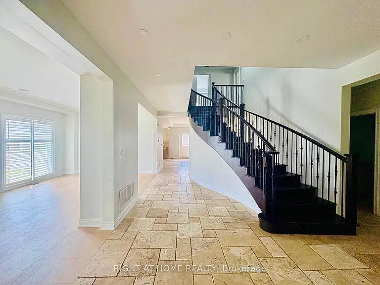 338 Ashbury Rd — Photo 4