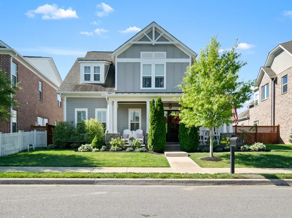 332 Azalea Cir, Hendersonville, TN 37075