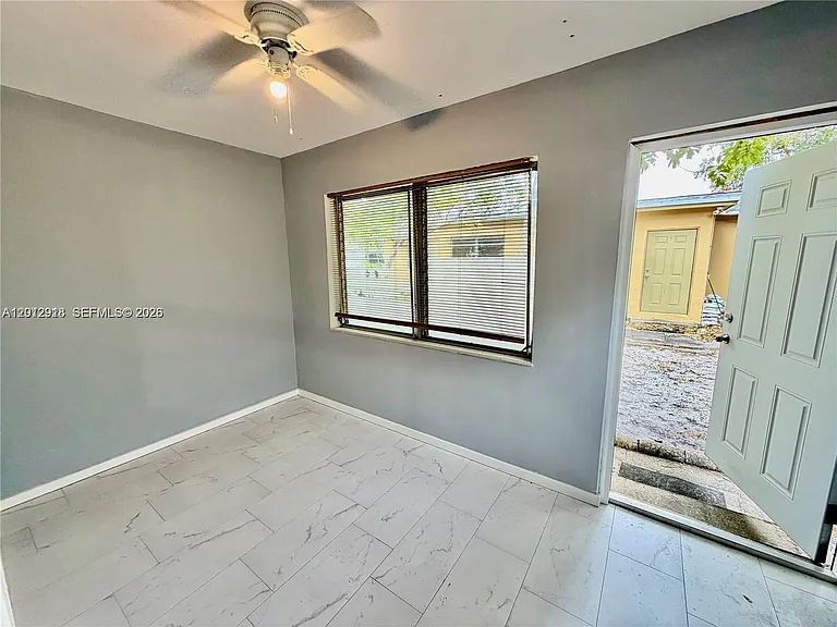 836 NW 12th Ter #2 — Photo 5