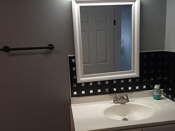 2nd image of 4133 N McVicker Ave