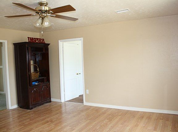 4th image of 2507 W Washington Ave