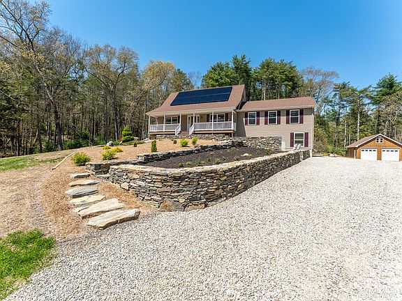 2nd image of 210 Hill Road