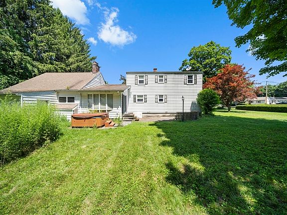 2nd image of 41 Martin Farms Rd
