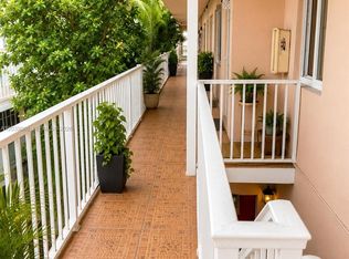 Nonnie Barb, Miami Beach, FL 33139