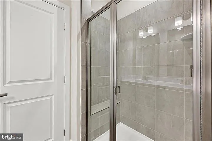 815 Lennox St — Photo 20