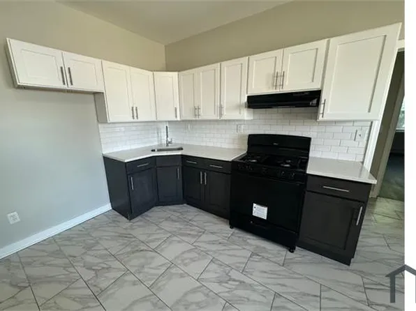 935 Clinton Ave APT 2B, Irvington, NJ 07111