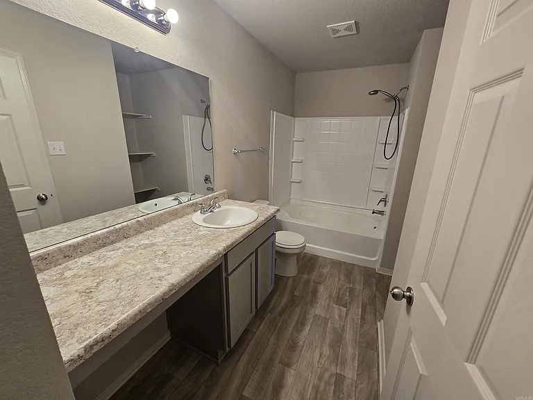 31 Winter Valley Cv — Photo 12