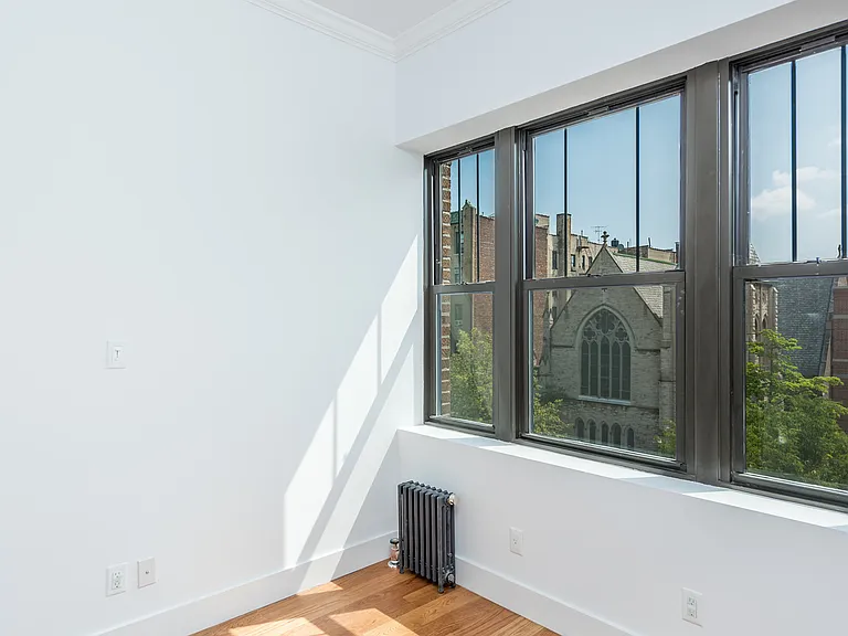 260 Washington Ave #D1 — Photo 6