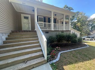 831 Eagles Nest Dr, Sanford, NC 27332