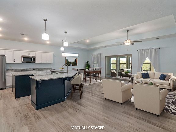 3rd image of 262 Siena Boulevard