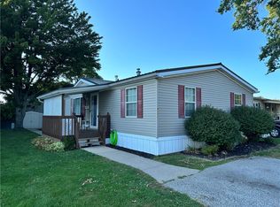 4552 N Park Ln, Erie, PA 16506