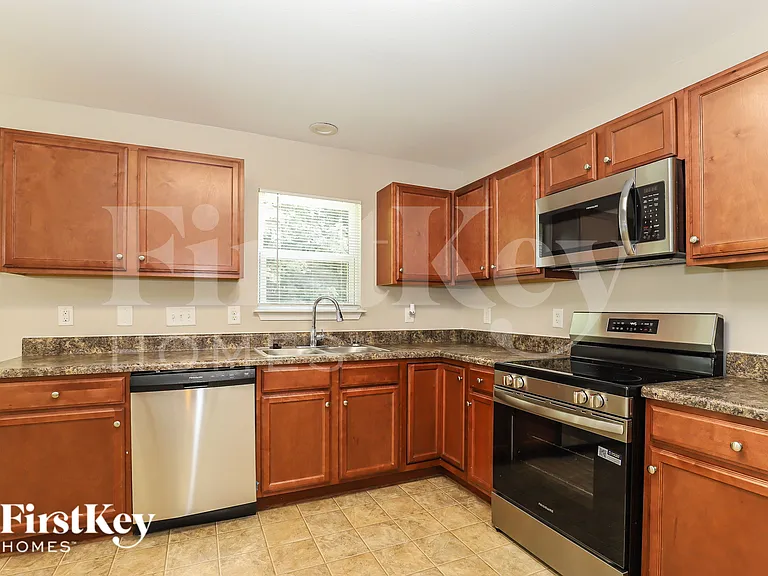 2322 Deerbrook Forest Ln — Photo 10