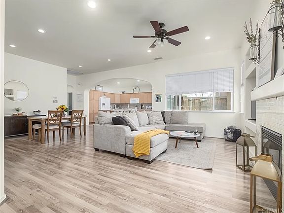 4th image of 5618 N Citrus Ln