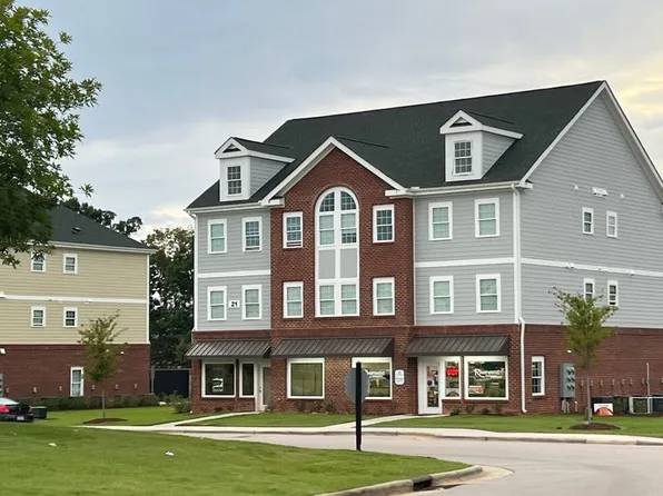 41 Sarazen Dr #303, Clayton, NC 27527