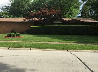 1728 Prendergast Ln, Saint Louis, MO 63138