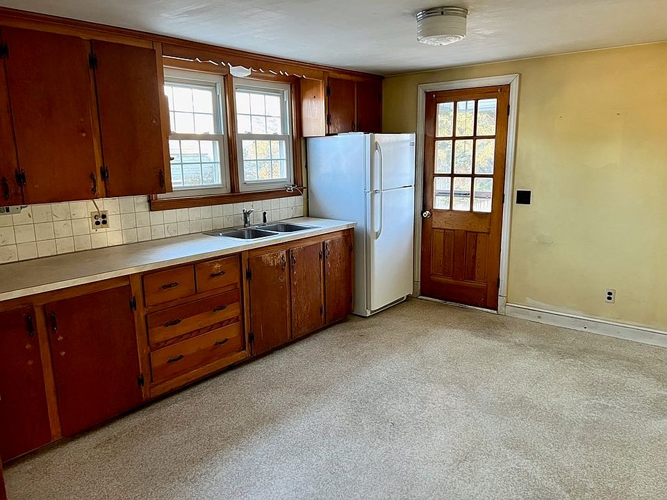 129 Village St, Marblehead, MA 01945 Zillow