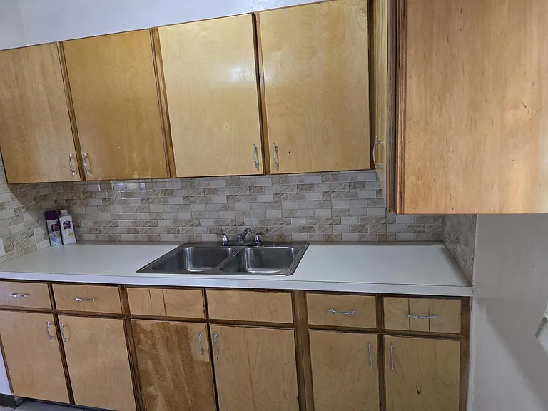 176 Golden Rock Est — Photo 13