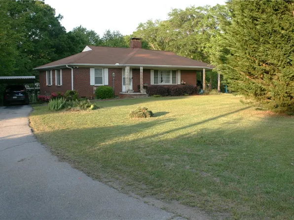 402 Norris Hwy, Central, SC 29630