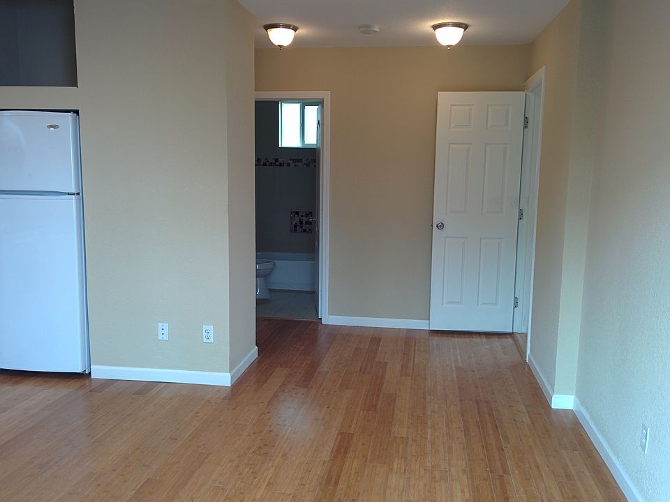 1st image of 332A Commercial Ave