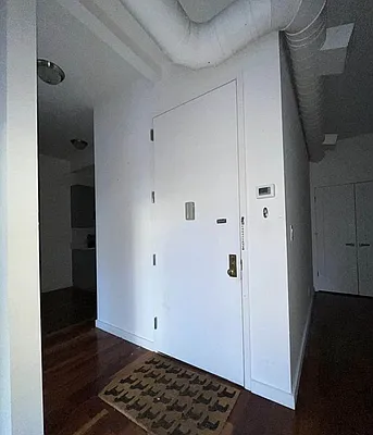 Rented by Skyhigh Realty NYC LLC | media 13