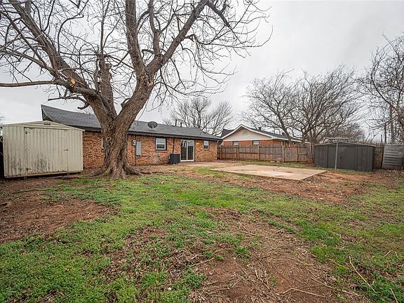 5th image of 3133 Delmar Rd