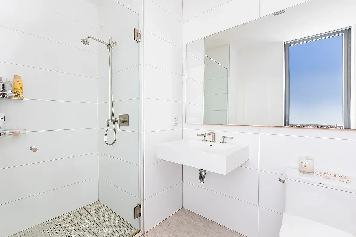 545 Vanderbilt Avenue — Photo 3