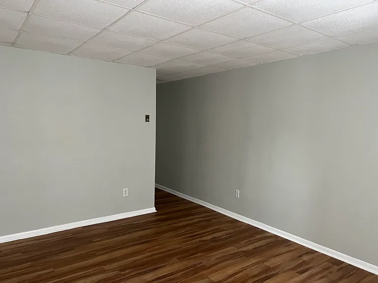 12 Zeller St #1 — Photo 6