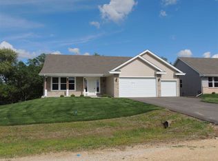 9921 Lismore Rd, Roscoe, IL 61073