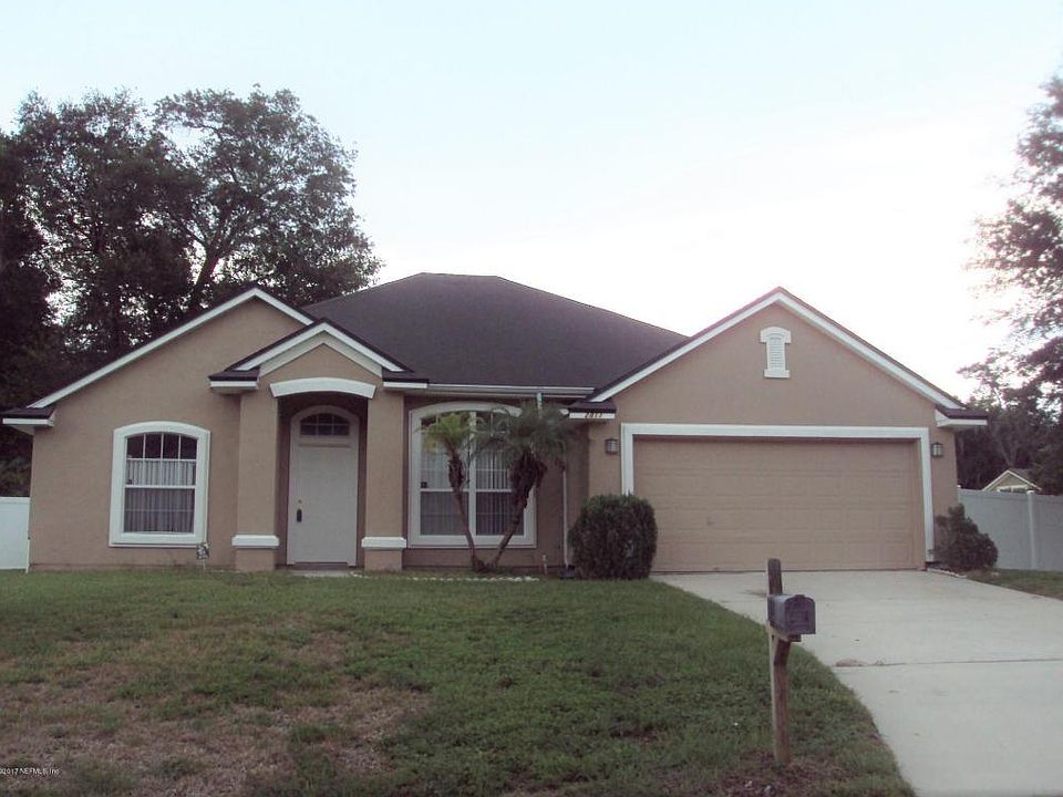 1st image of 2811 Coachman Lakes Dr