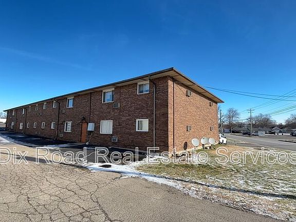 3rd image of 430 Bellbrook Ave #12