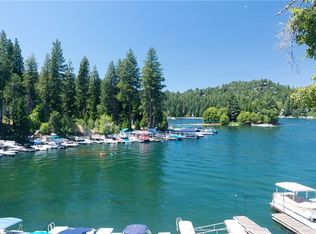 366 Lake Resort Rd, Lake Arrowhead, CA 92352