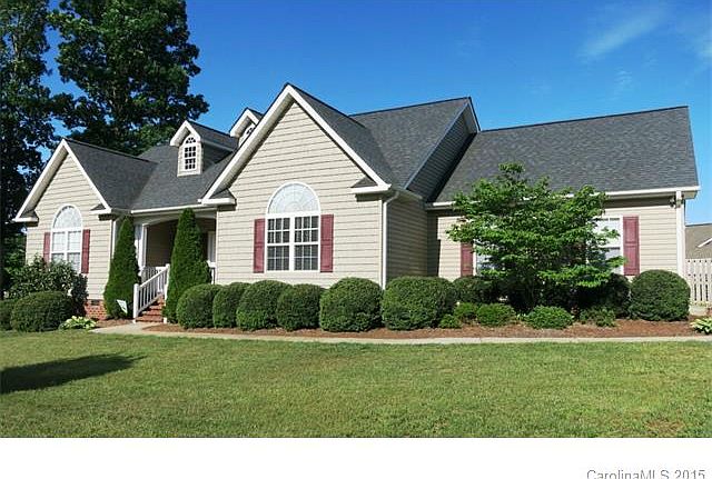 1st image of 112 Bird Haven Dr
