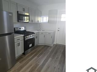 825 E Woodlawn St, Philadelphia, PA 19138