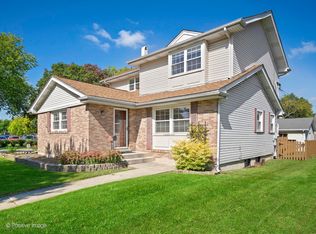 103 E Butterfield Rd, Elmhurst, IL 60126