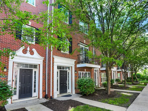 11910 Kelso Dr Unit 2, Zionsville, IN 46077