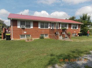 401 Lafayette St NE, Pulaski, VA 24301