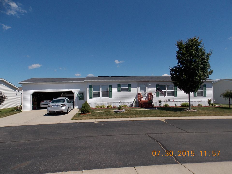 1st image of 422 Birds Nest Ln