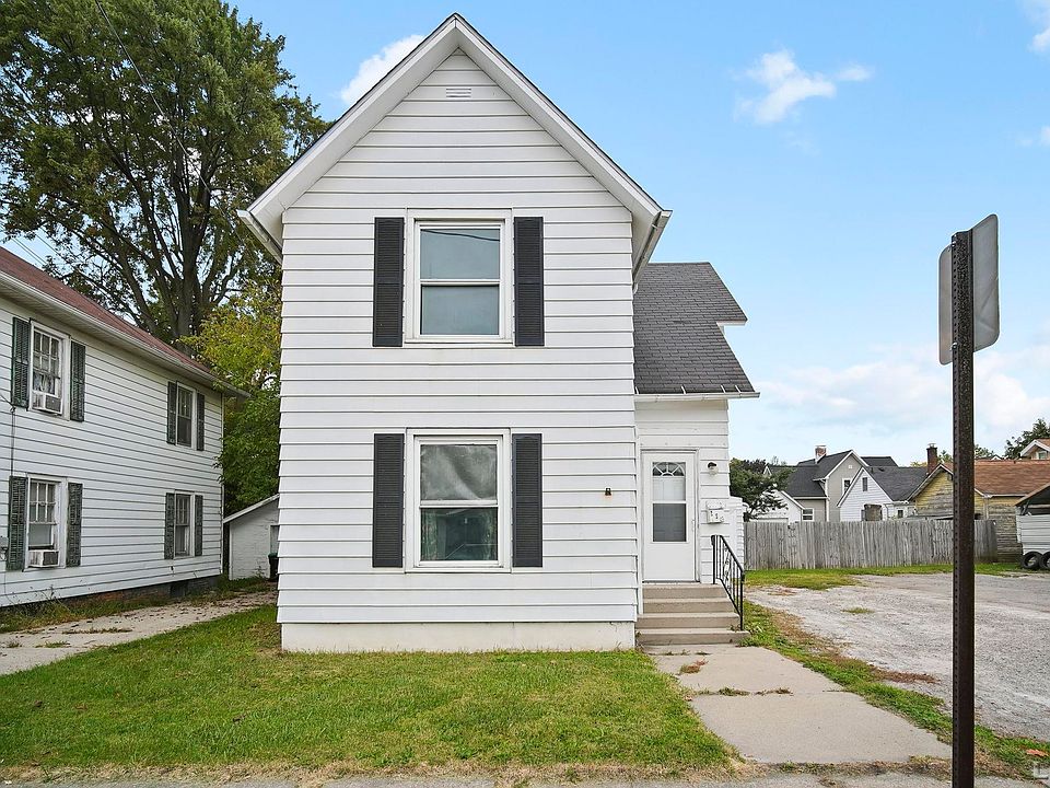 1st image of 118 N McKenzie St