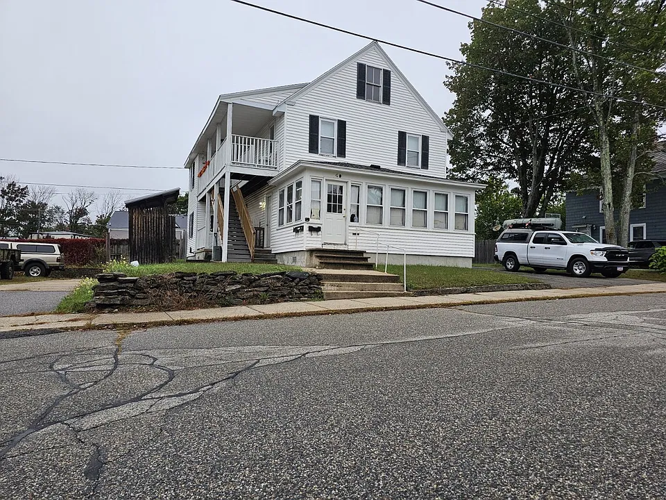 4 Laurel St #A
