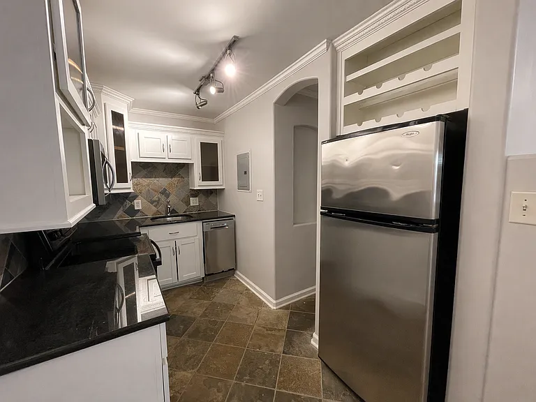 655 E Campus Rd #30 — Photo 4