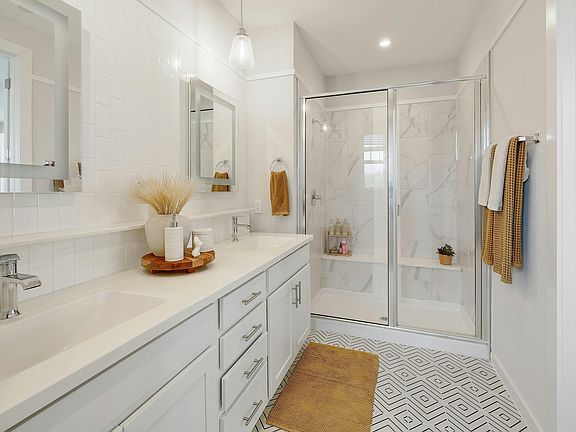 3rd image of 12001 Vista Parke Dr #401