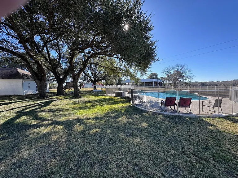 5008 Blaschke Rd — Photo 18