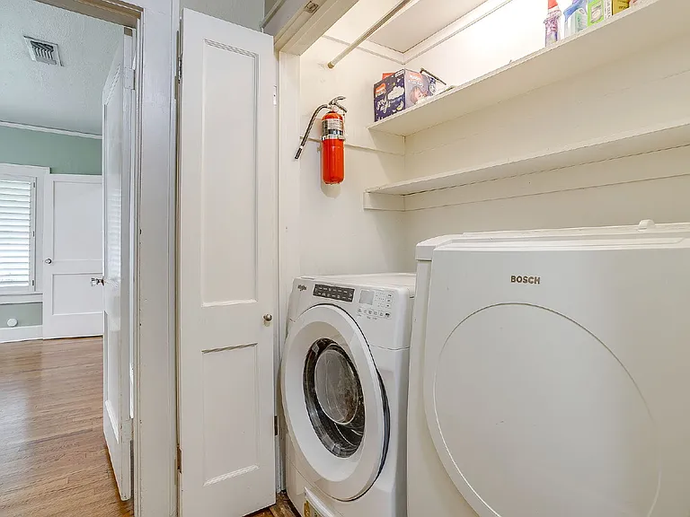 2606 Cockrell Ave — Photo 9