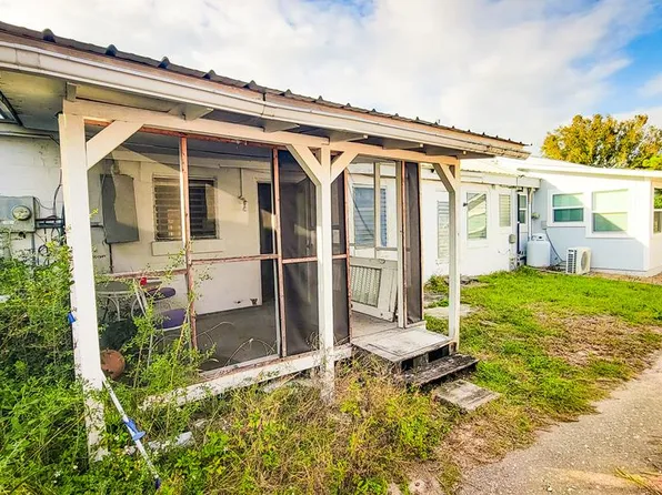 56 Parker Ave, Lanark Village, FL 32323