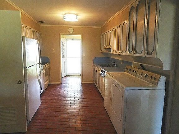 4th image of 1605 Tahlequah Pl