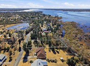 9209 Lake Forest Dr, Youngstown, FL 32466