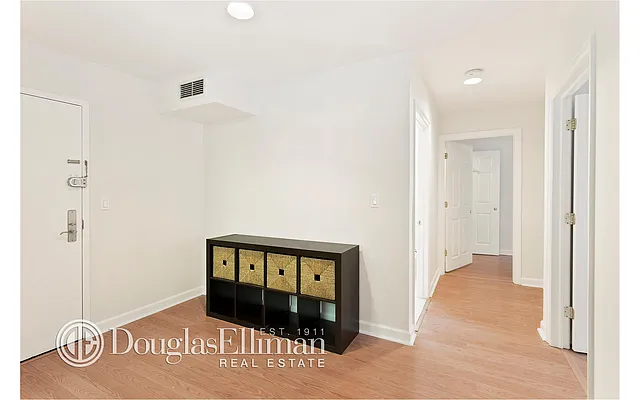 Rented by Douglas Elliman | media 18