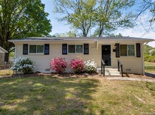 2717 Cedarhurst Dr, Charlotte, NC 28269