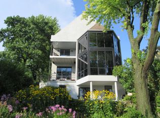 5427 Silver Lake Dr, West Bend, WI 53095