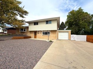 511 E Panama Dr, Centennial, CO 80121